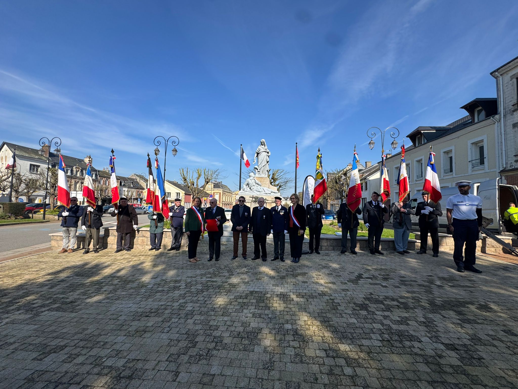 Transmettre la mémoire républicaine aux jeunes générations